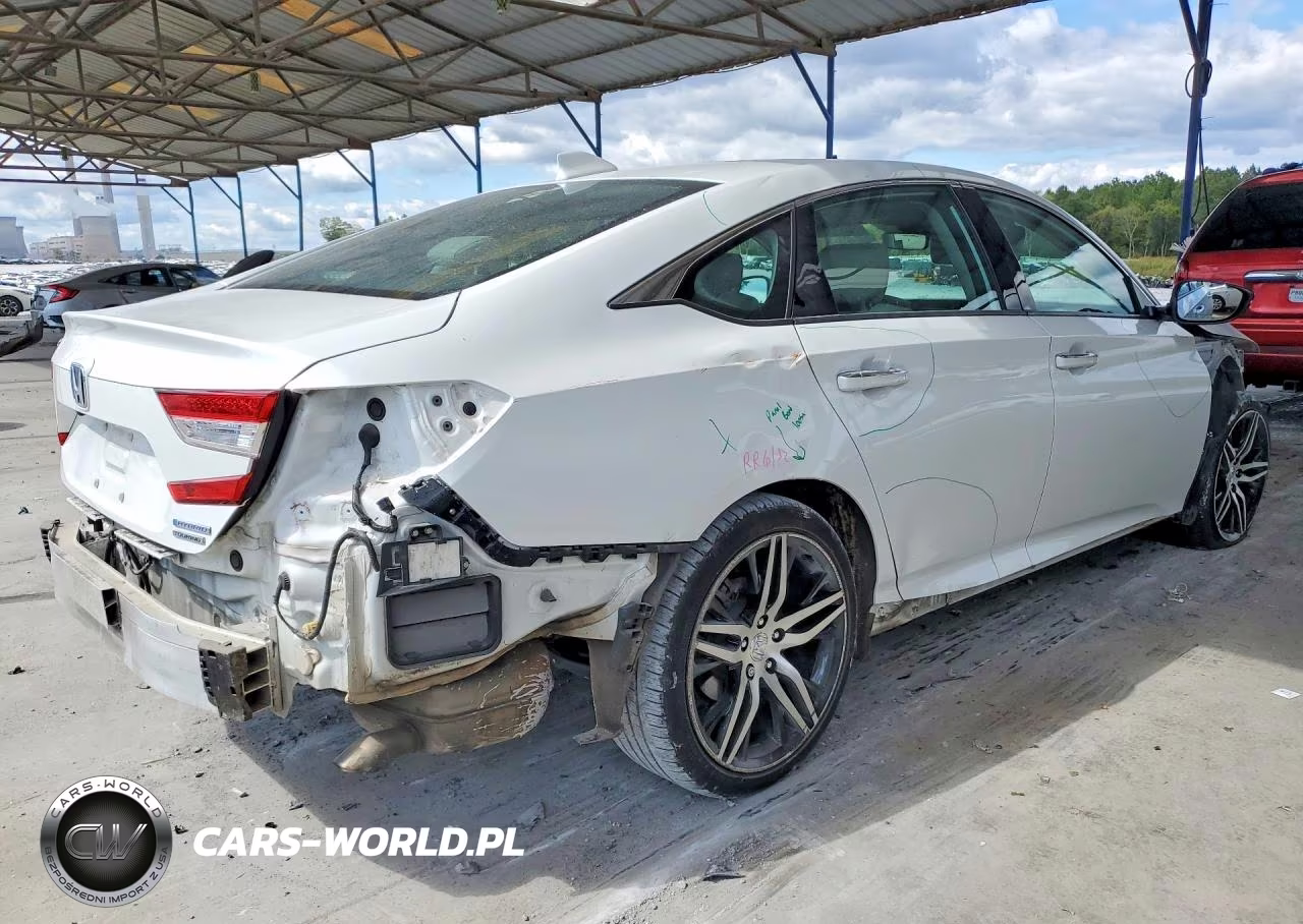 2022 Honda Accord Touring Hybrid VIN:1HGCV3F97NA018228 - 3