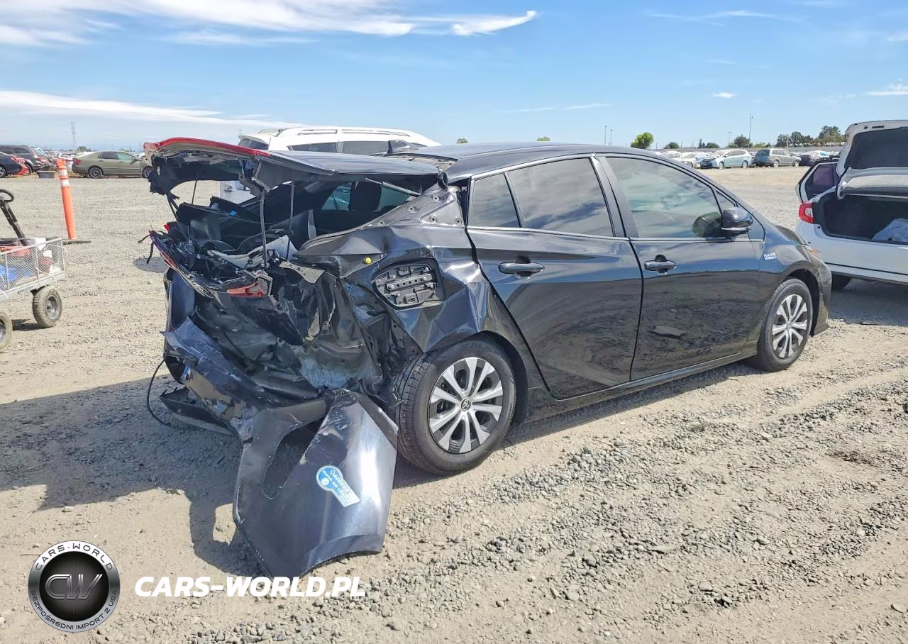 2021 Toyota Prius Prime Le VIN:JTDKAMFP3M3179057 - 3