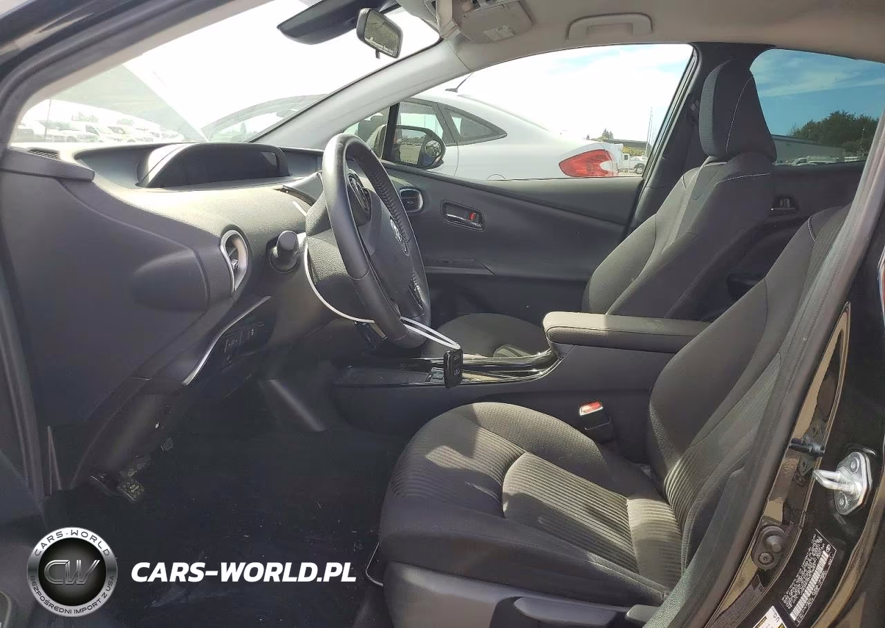2021 Toyota Prius Prime Le VIN:JTDKAMFP3M3179057 - 7