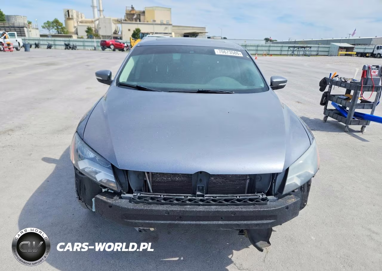 2013 Volkswagen Passat Sel VIN:1VWCN7A33DC108131 - 5