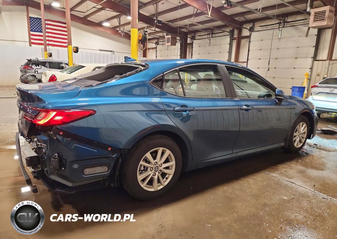 2026 Toyota Camry Le VIN:4T1DAACK0TU900407 - 3