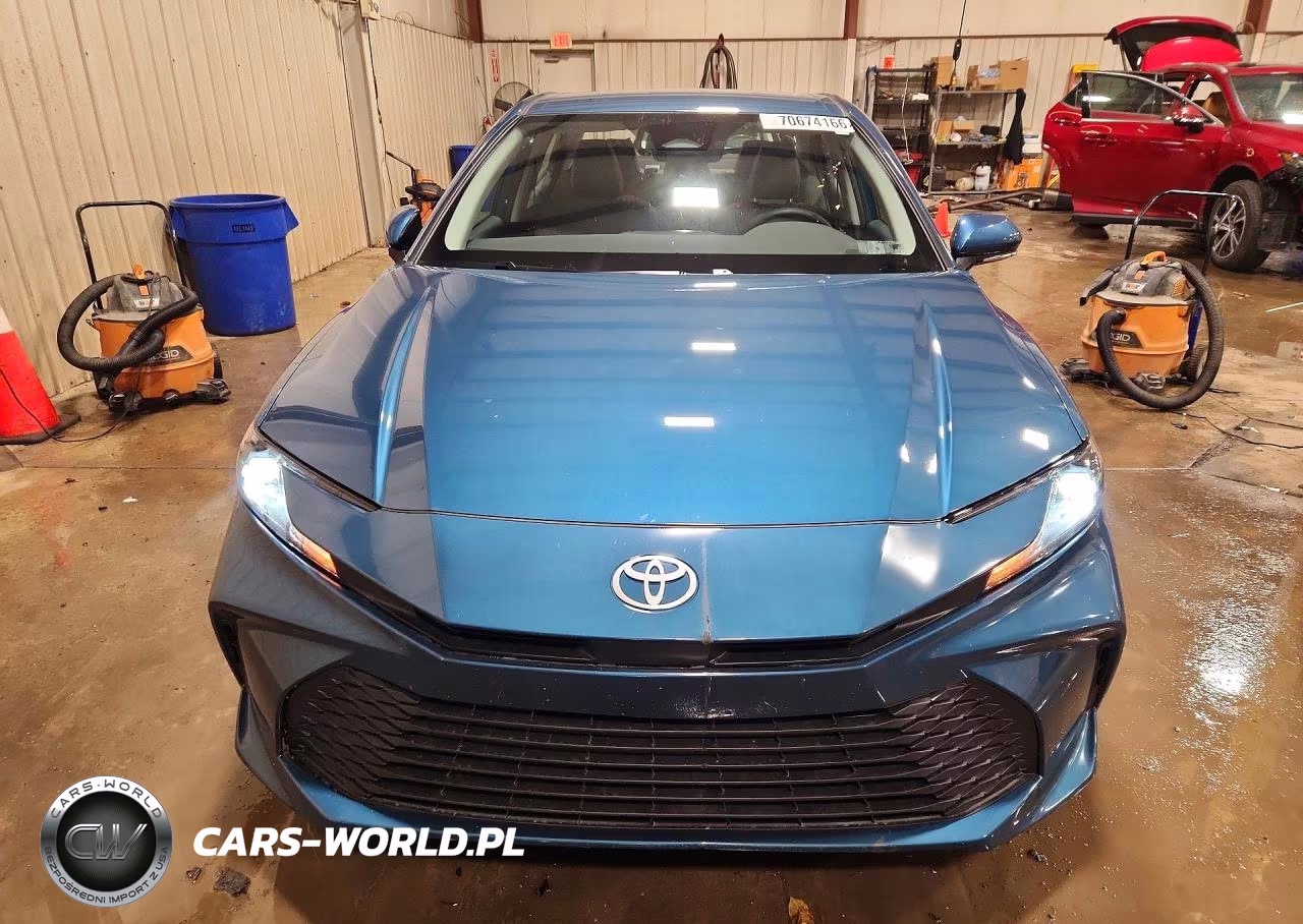 2026 Toyota Camry Le VIN:4T1DAACK0TU900407 - 5