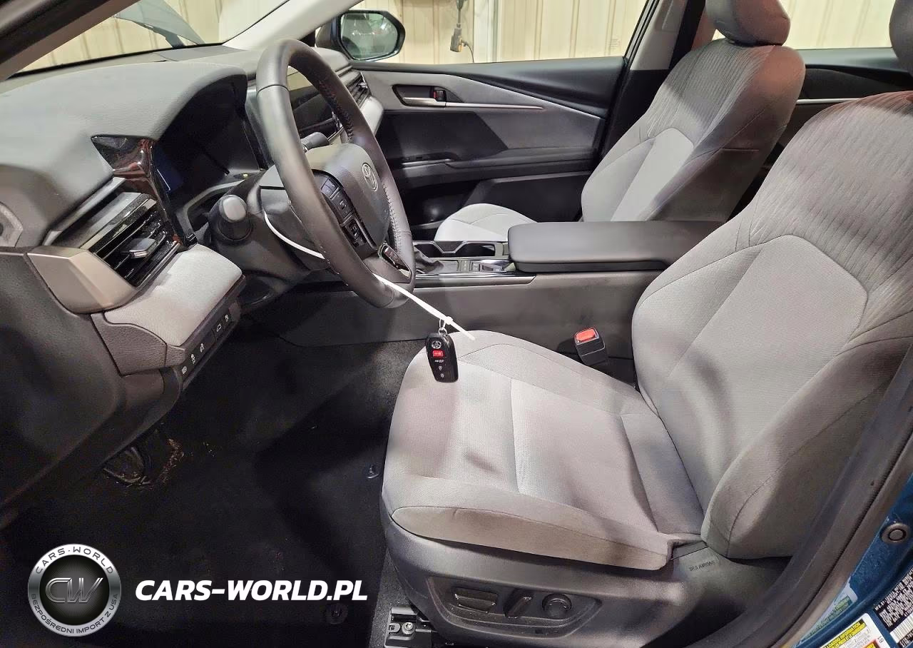 2026 Toyota Camry Le VIN:4T1DAACK0TU900407 - 7