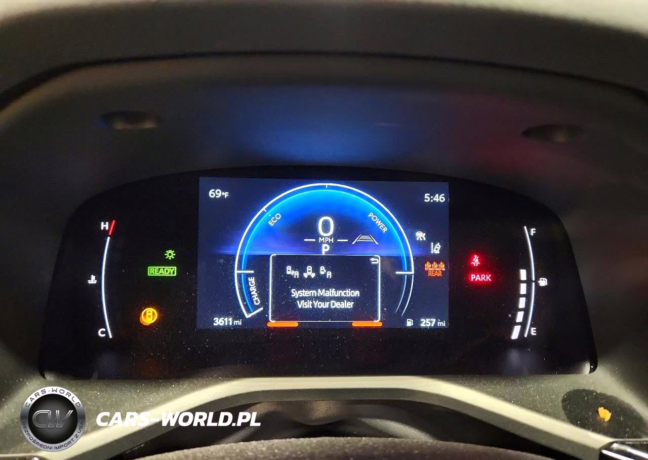 2026 Toyota Camry Le VIN:4T1DAACK0TU900407 - 9