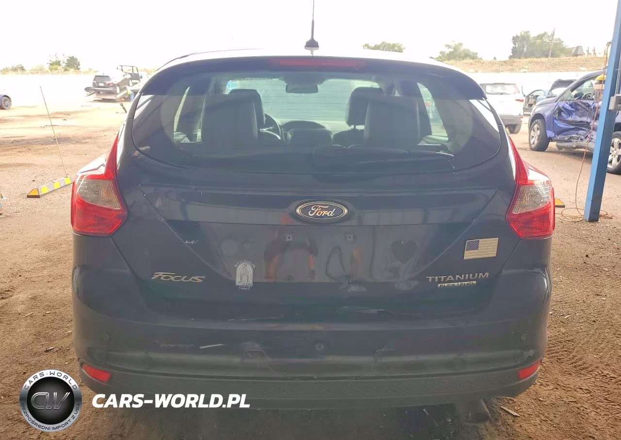 2012 Ford Focus Titanium VIN:1FAHP3N29CL415580 - 6