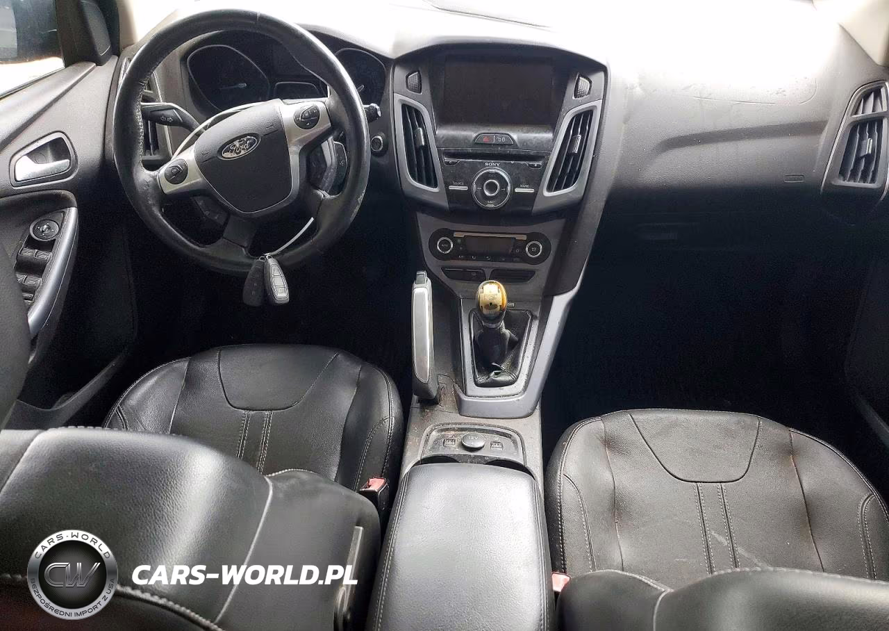 2012 Ford Focus Titanium VIN:1FAHP3N29CL415580 - 8