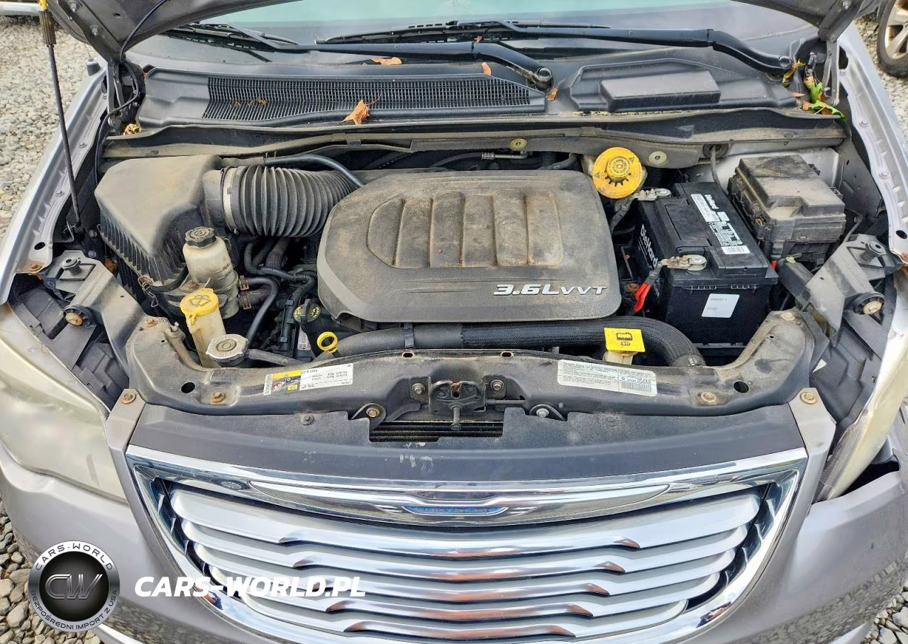 2014 Chrysler Town & Country Touring VIN:2C4RC1BG9ER329453 - 12