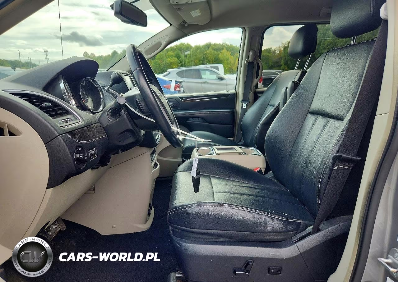 2014 Chrysler Town & Country Touring VIN:2C4RC1BG9ER329453 - 7