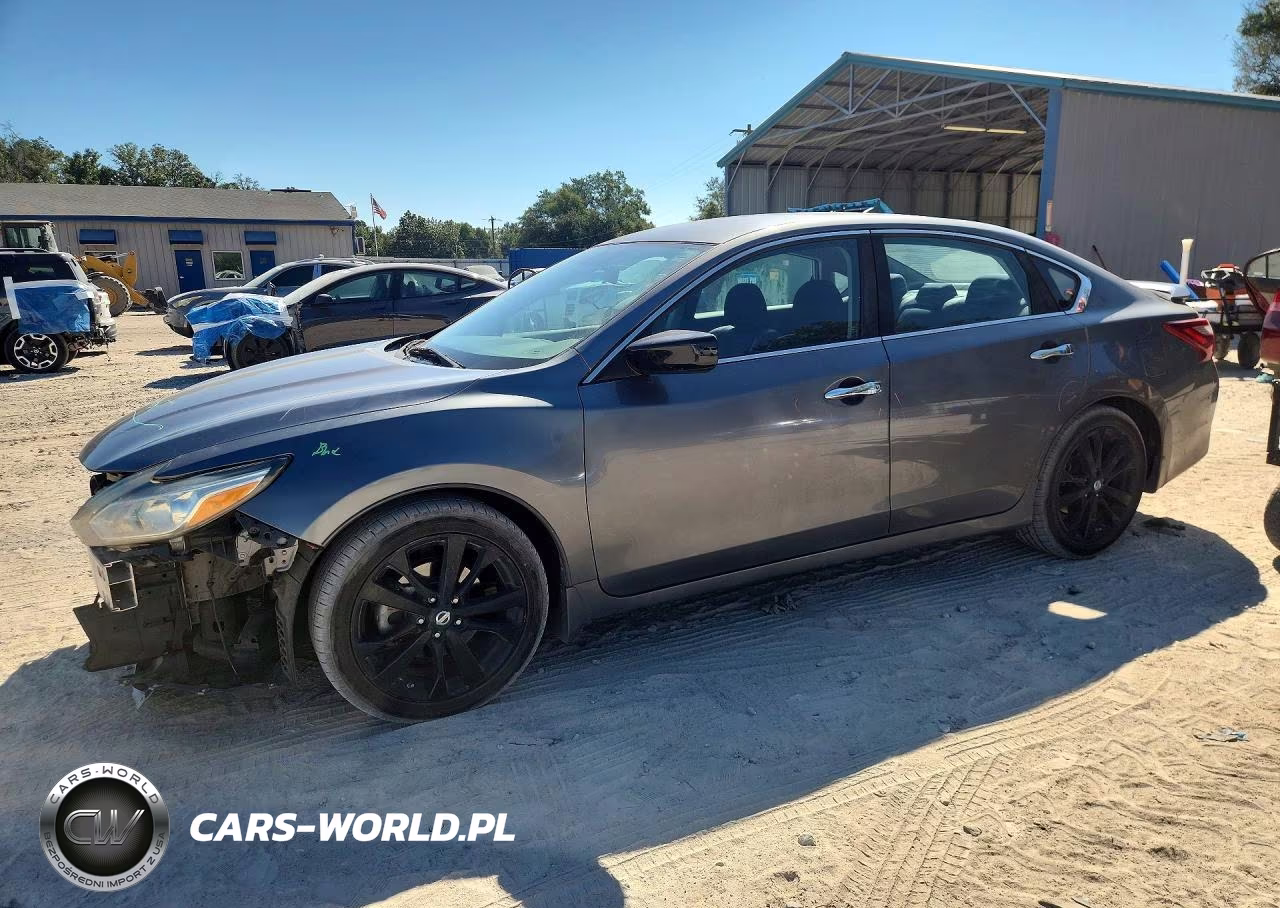2017 Nissan Altima 2.5 Sr – zdjęcie 1 z 12
