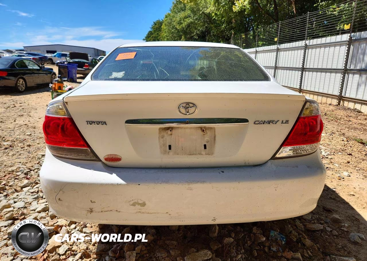 2005 Toyota Camry Le VIN:4T1BE32KX5U607609 - 6