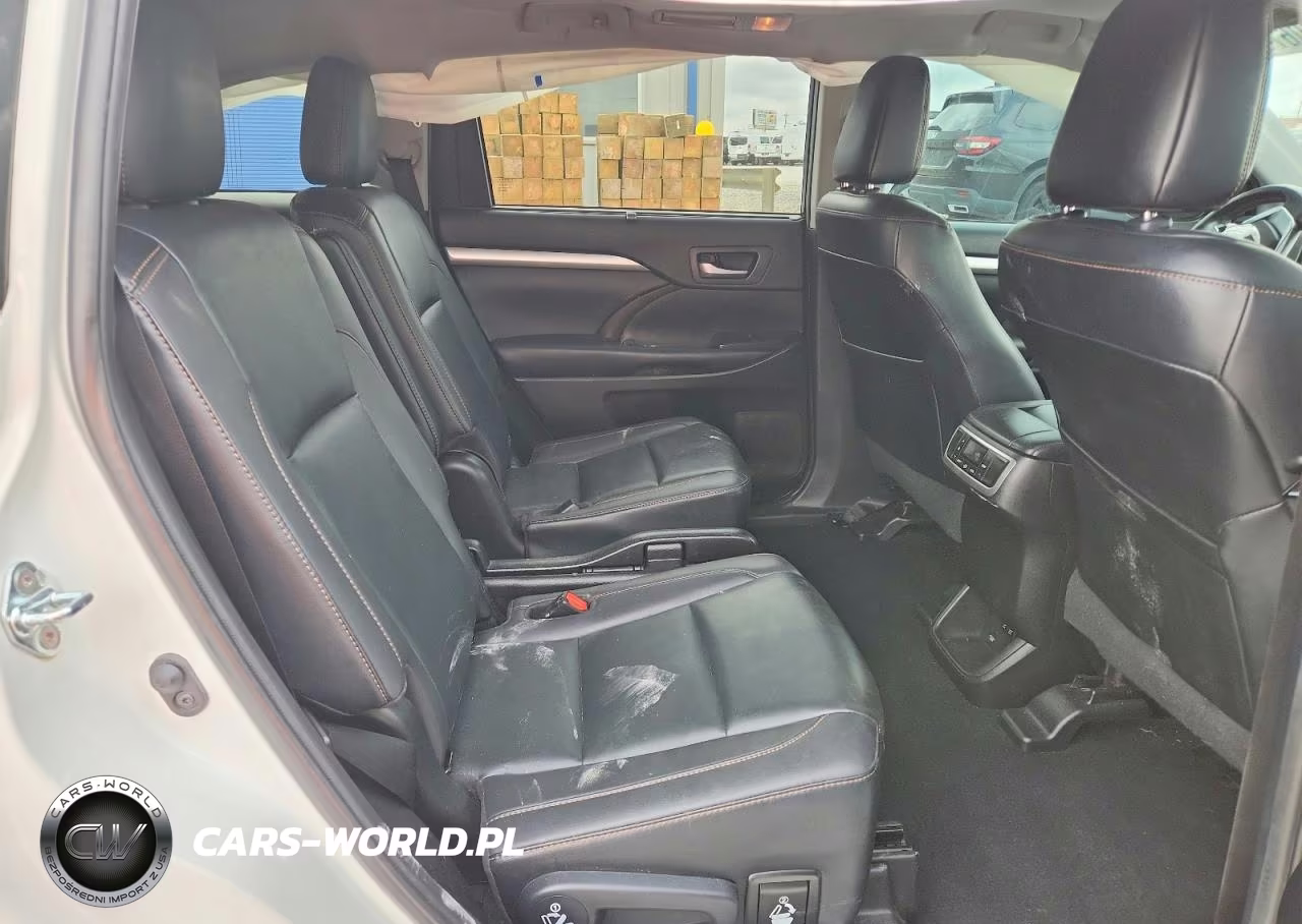 2019 Toyota Highlander Xle VIN:5TDJZRFH6KS958748 - 11