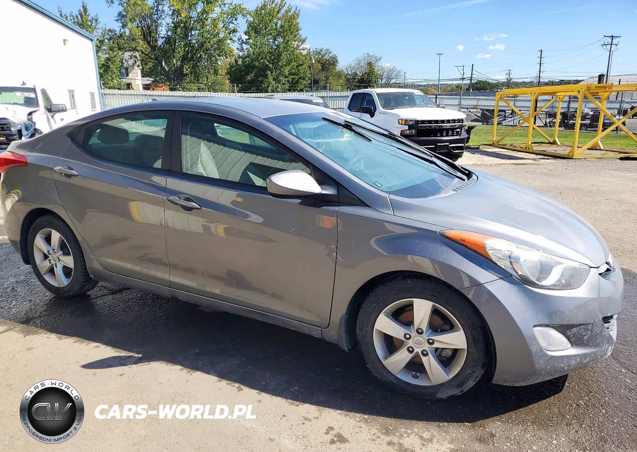 2013 Hyundai Elantra Gls VIN:5NPDH4AEXDH317028 - 4