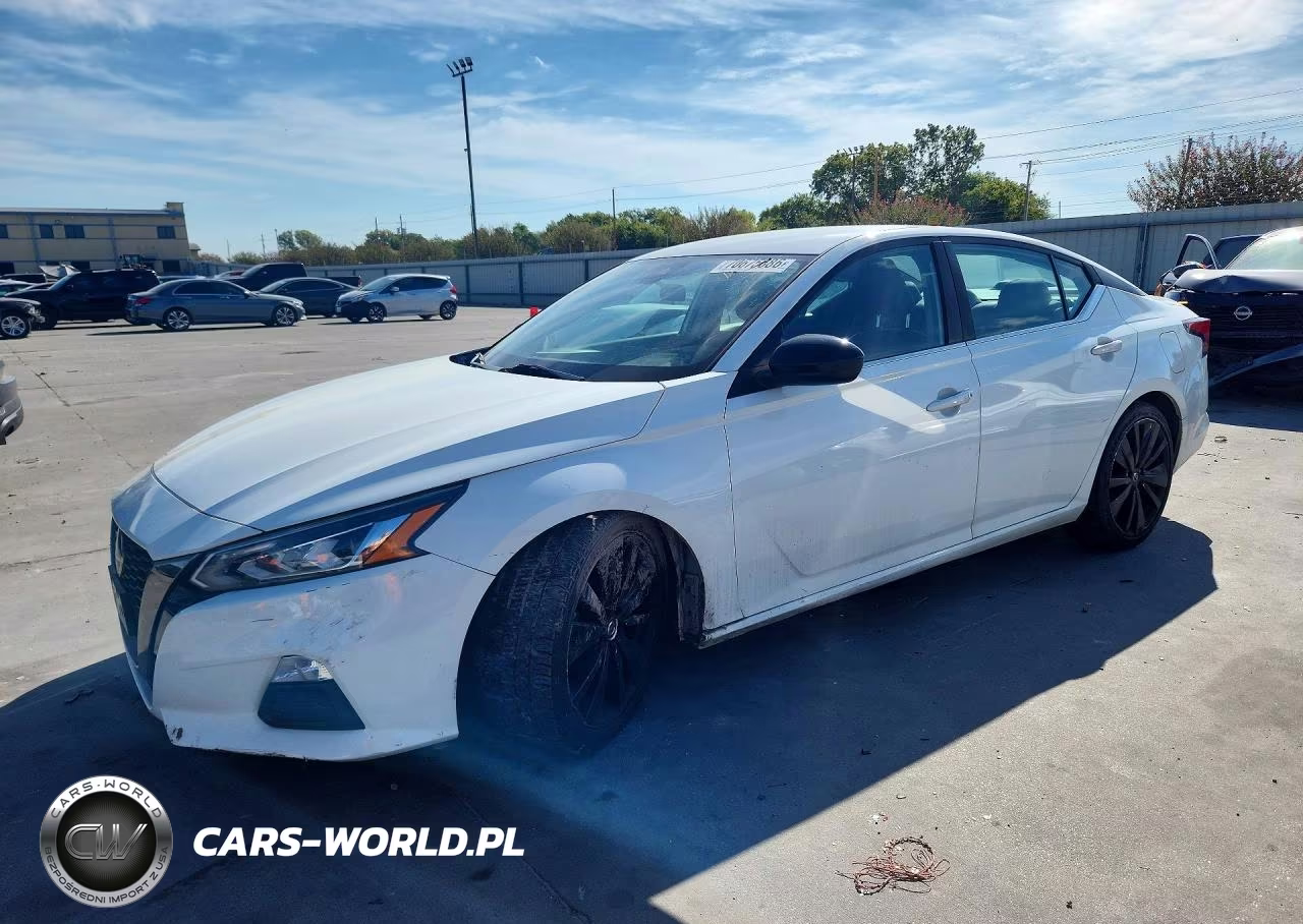 2021 Nissan Altima Sr
