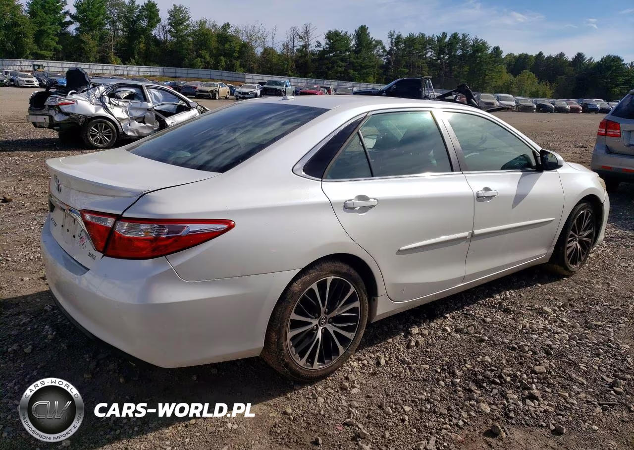 2015 Toyota Camry Xse V6 VIN:4T1BK1FK1FU567686 - 3