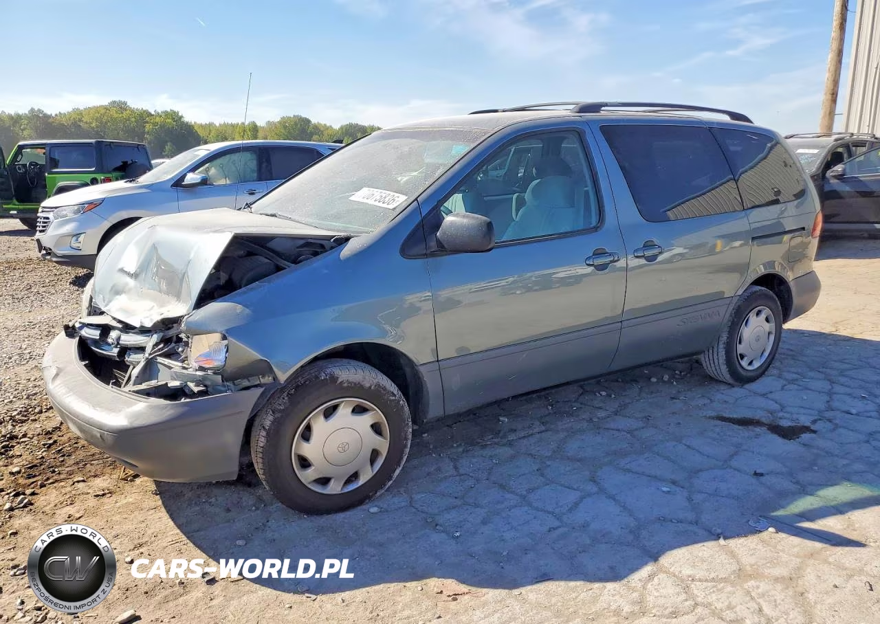 2000 Toyota Sienna Le
