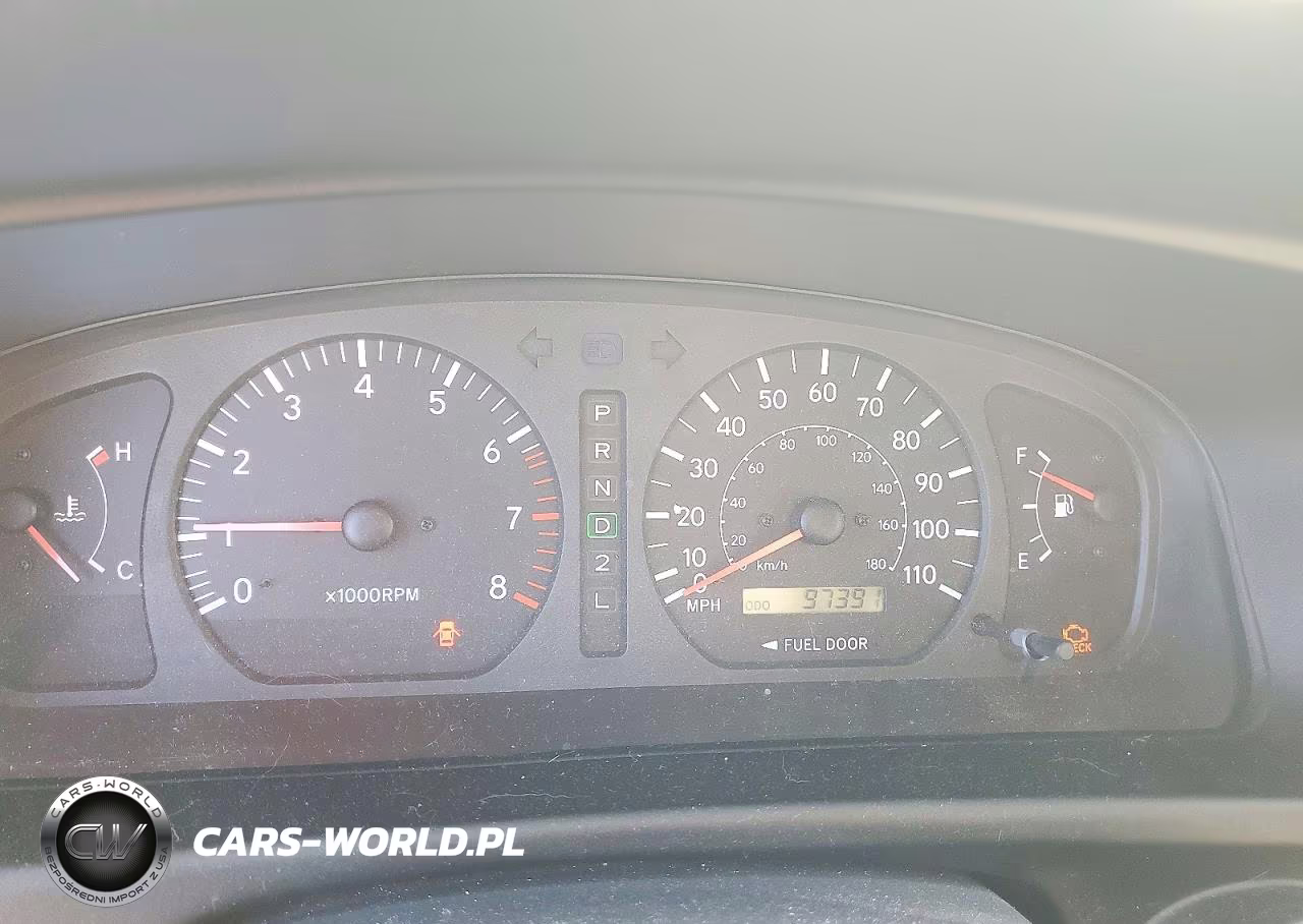 2000 Toyota Sienna Le VIN:4T3ZF13C2YU282960 - 9