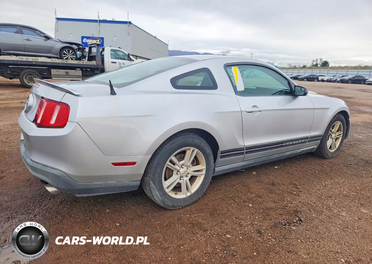 2011 Ford Mustang VIN:1ZVBP8AMXB5105670 - 3