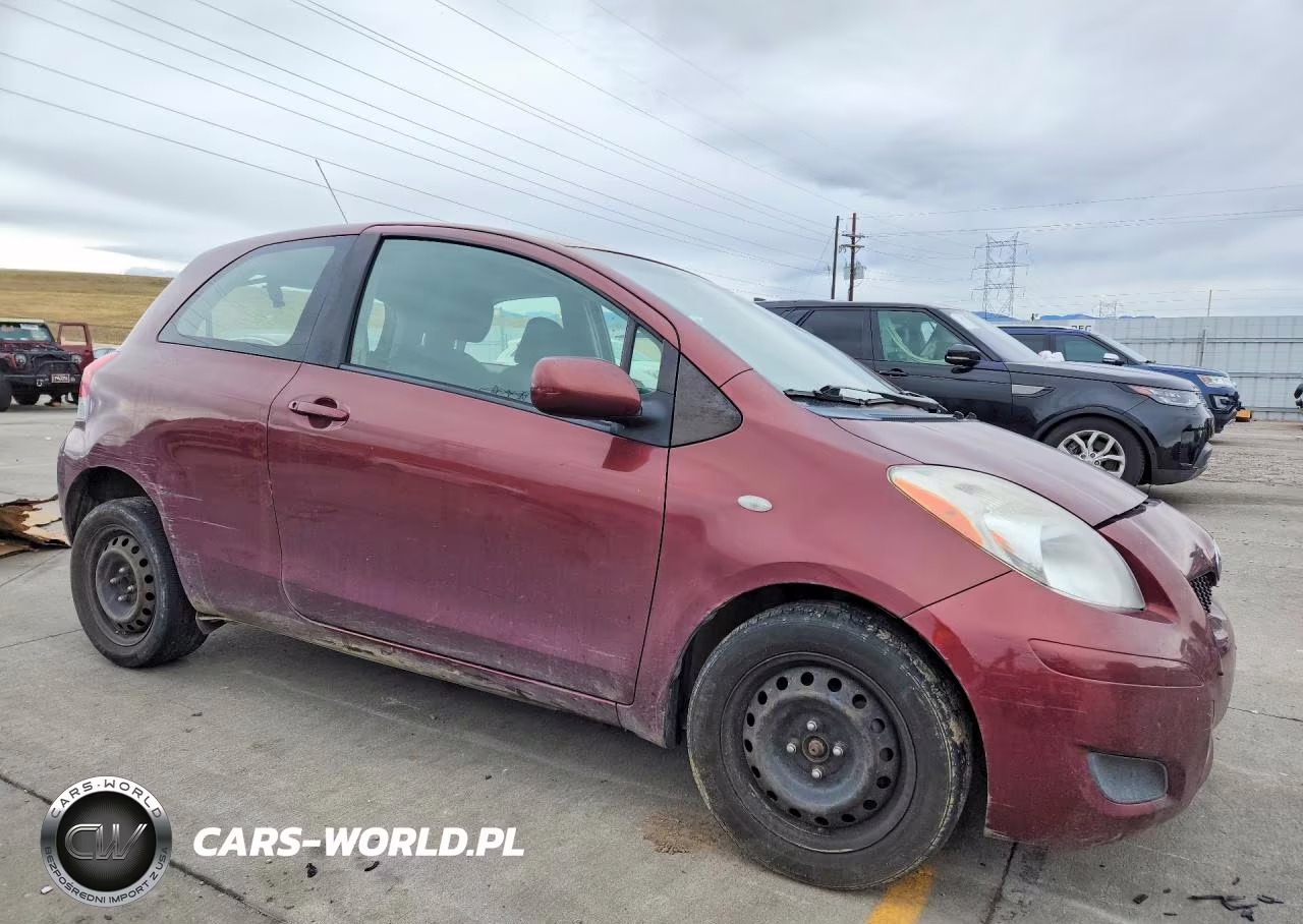 2009 Toyota Yaris Base VIN:JTDJT903X95248458 - 4