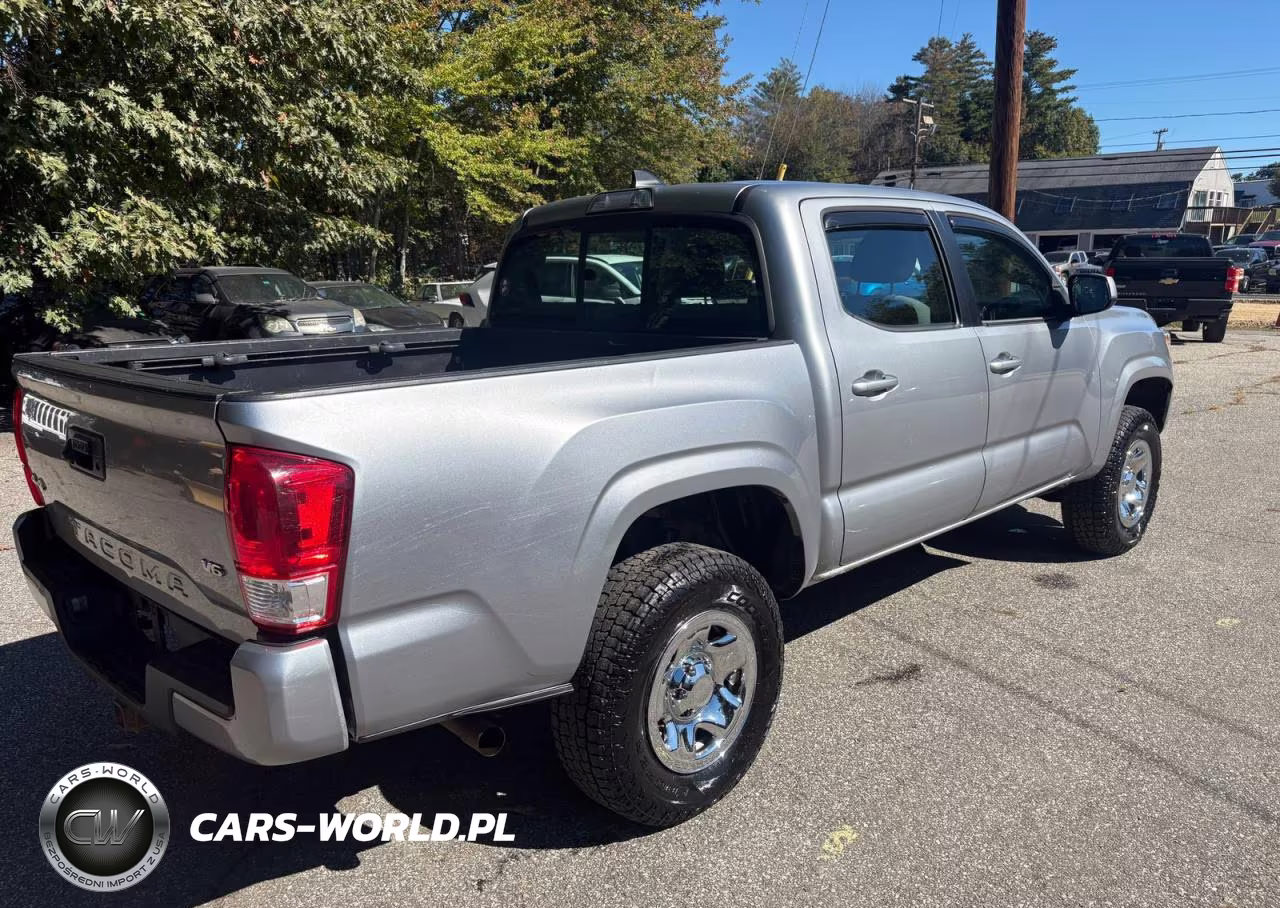 2016 Toyota Tacoma VIN:3TMC25AN6GM038219 - 4
