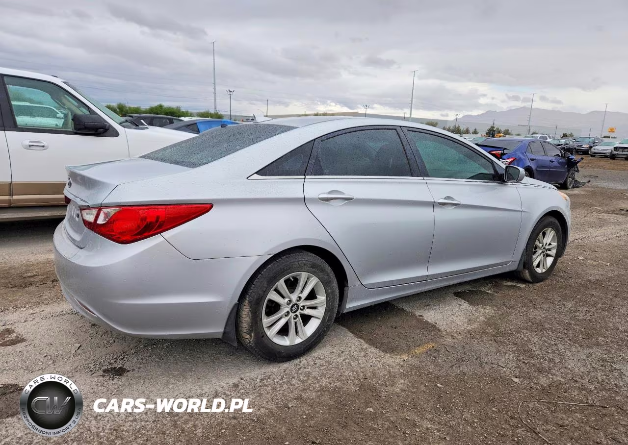 2013 Hyundai Sonata Gls VIN:5NPEB4AC3DH747696 - 3
