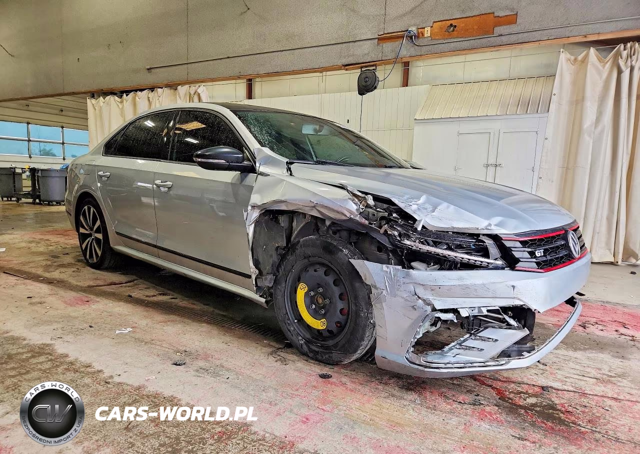 2018 Volkswagen Passat Gt VIN:1VWJM7A3XJC039802 - 4