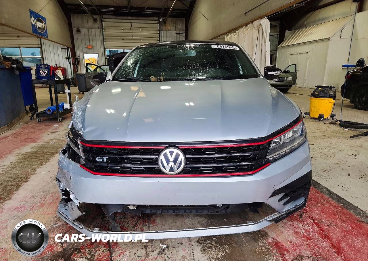 2018 Volkswagen Passat Gt VIN:1VWJM7A3XJC039802 - 5