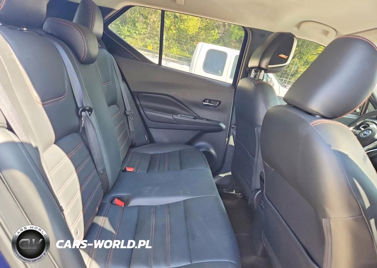 2020 Nissan Kicks Sr VIN:3N1CP5DV0LL570554 - 10