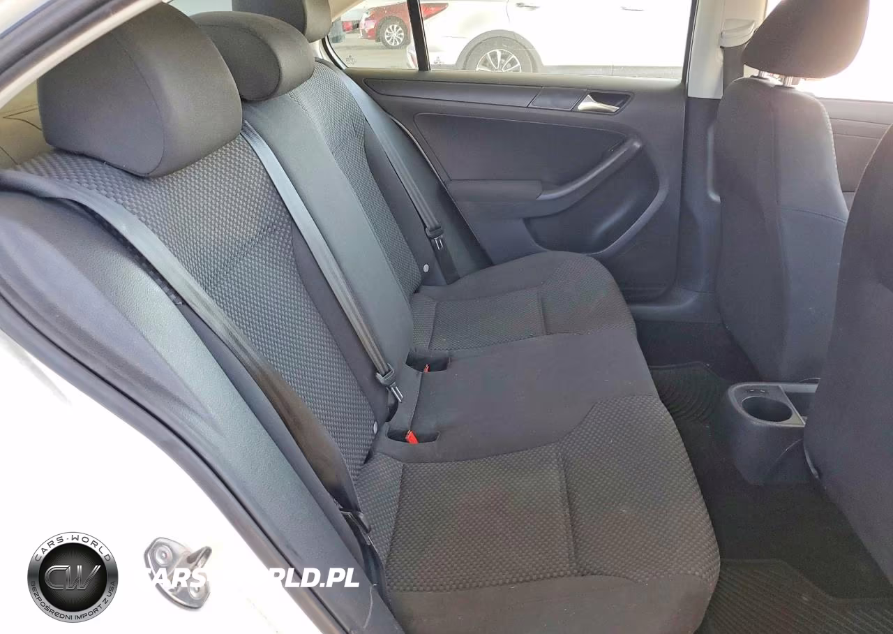 2011 Volkswagen Jetta Base VIN:3VW2K7AJ2BM336409 - 10