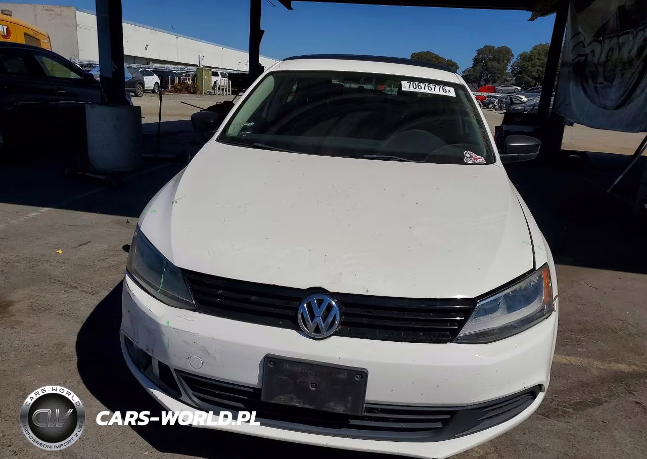 2011 Volkswagen Jetta Base VIN:3VW2K7AJ2BM336409 - 5