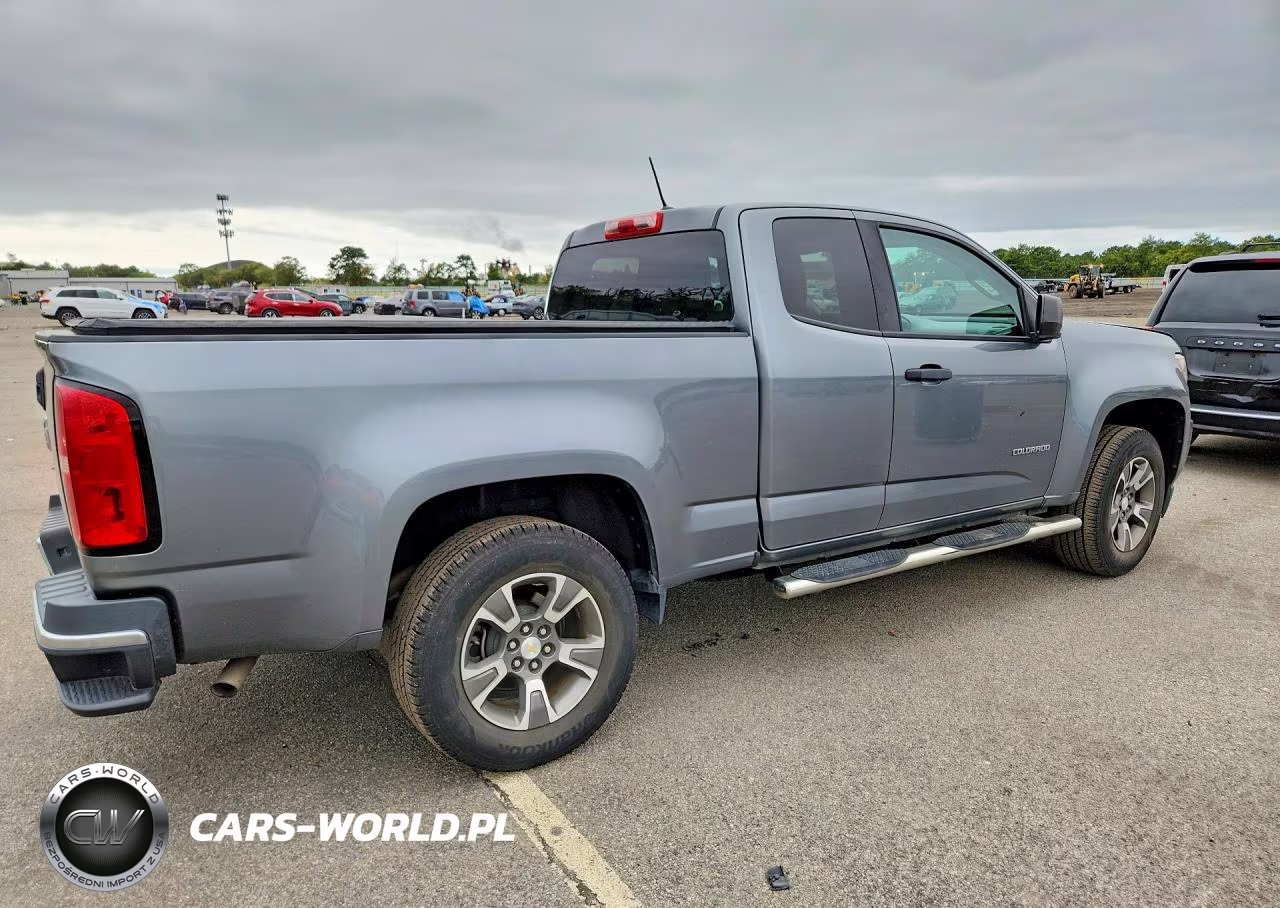 2019 Chevrolet Colorado VIN:1GCHSBEA6K1104080 - 3