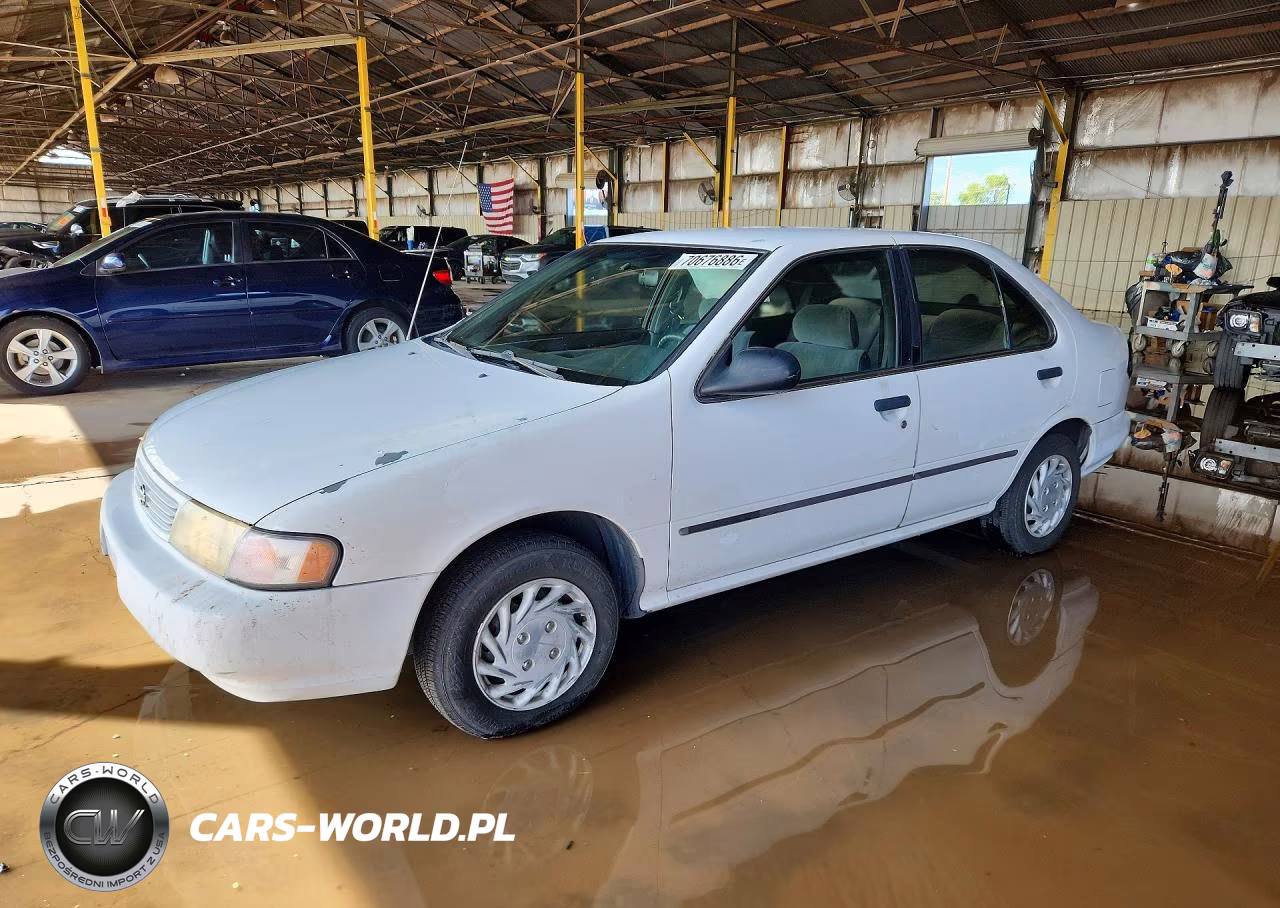 1996 Nissan Sentra Base