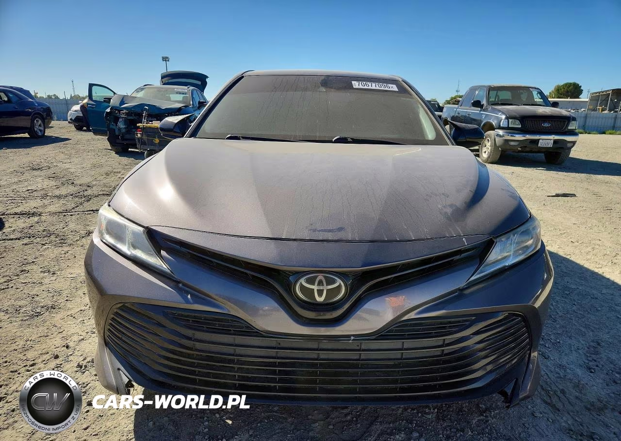 2020 Toyota Camry Le VIN:4T1C11AKXLU331600 - 5