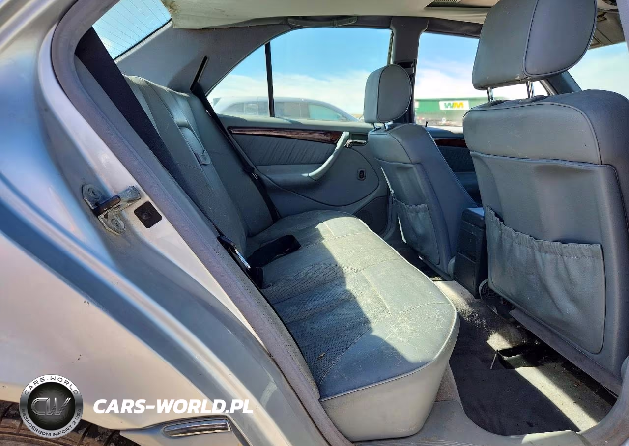 1999 Mercedes-Benz C 230 VIN:WDBHA24G1XA682800 - 10