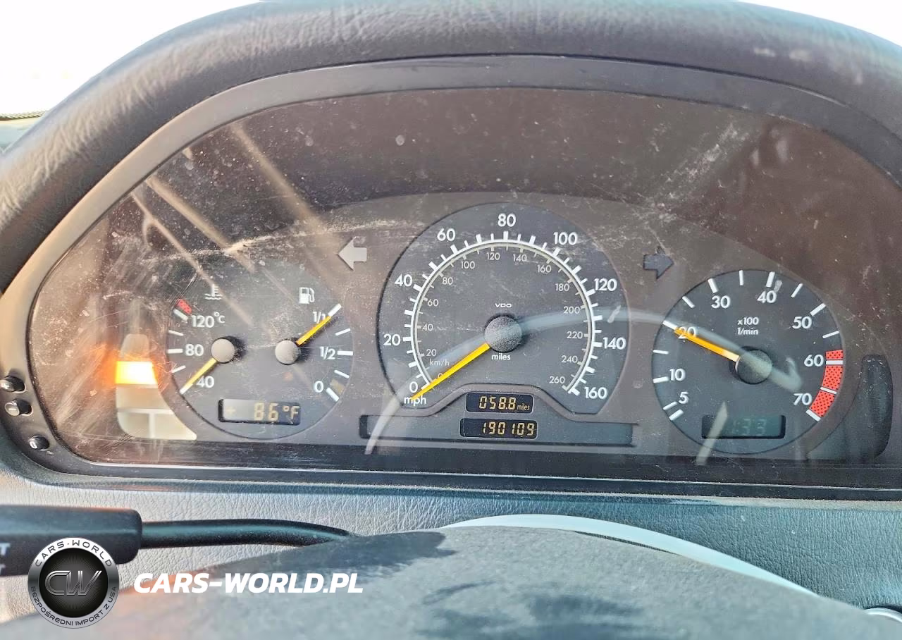 1999 Mercedes-Benz C 230 VIN:WDBHA24G1XA682800 - 9