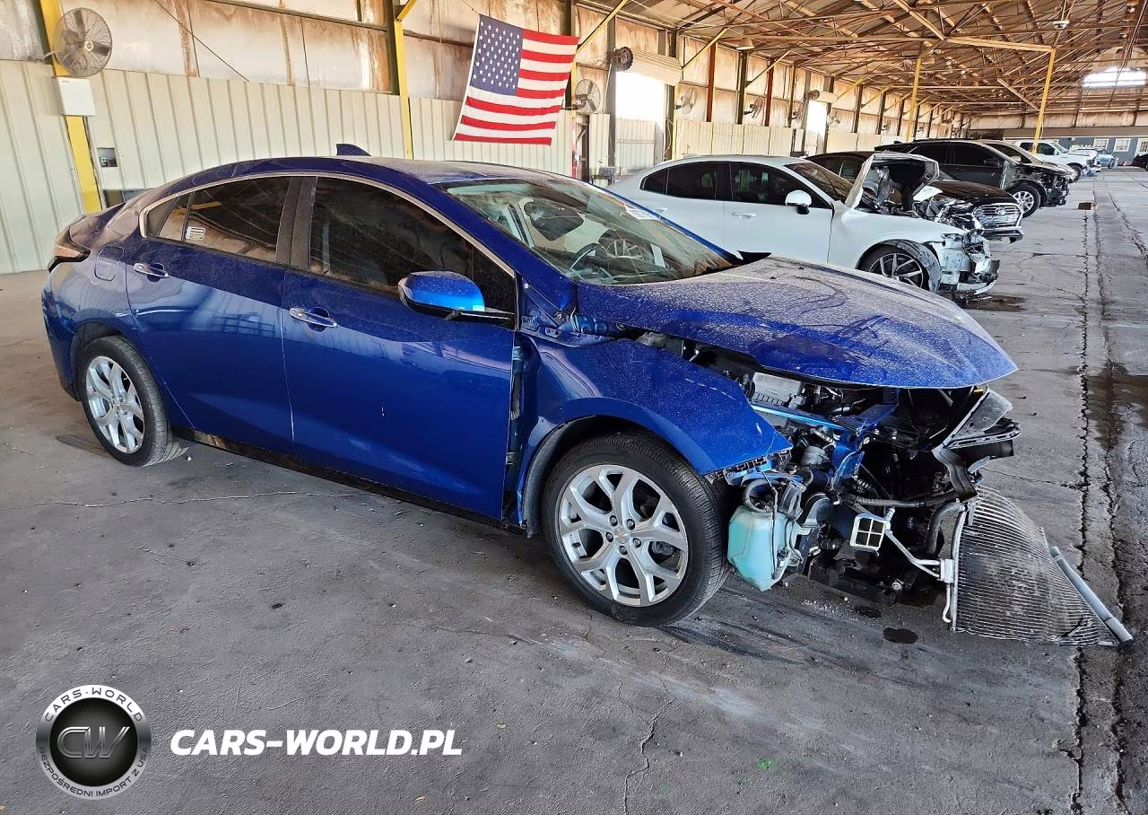 2018 Chevrolet Volt Premier VIN:1G1RD6S52JU149682 - 4