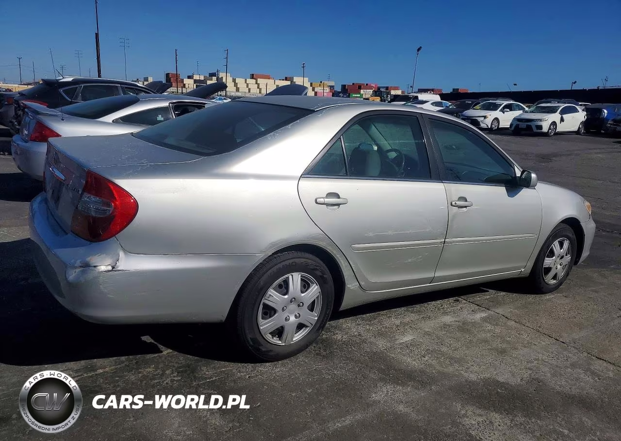 2003 Toyota Camry Le VIN:4T1BE32K23U762927 - 3