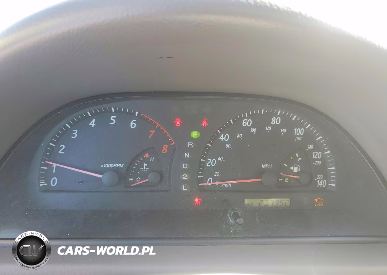 2003 Toyota Camry Le VIN:4T1BE32K23U762927 - 9