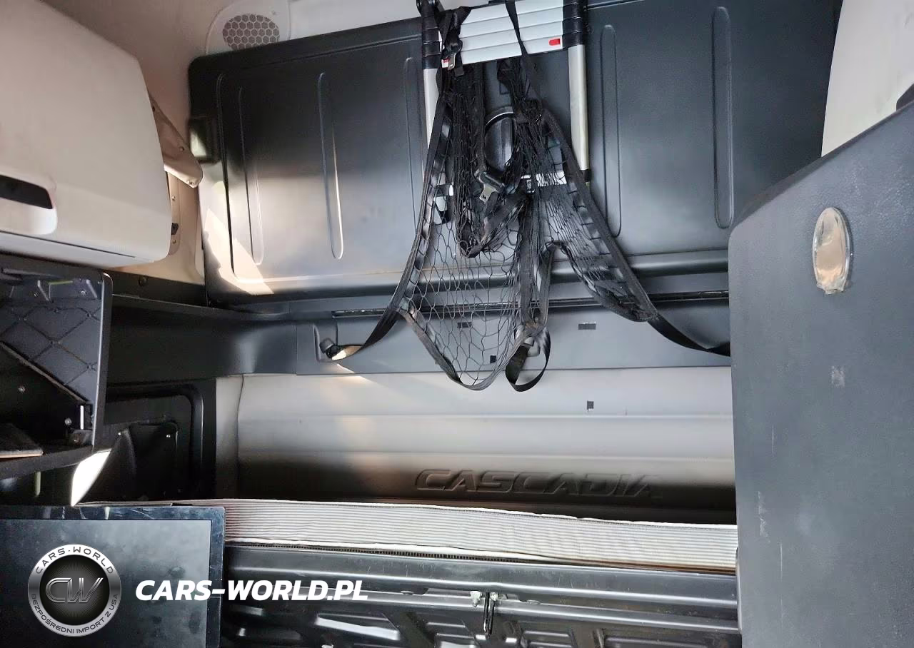 2018 Freightliner Cascadia 126 Semi Truck VIN:3AKJHHDR4JSJP4493 - 10