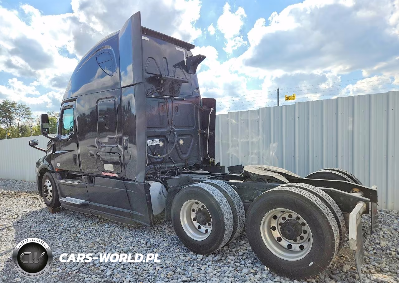 2018 Freightliner Cascadia 126 Semi Truck VIN:3AKJHHDR4JSJP4493 - 2