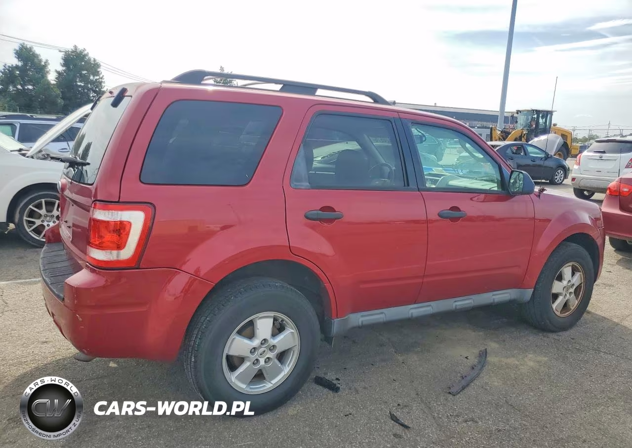 2010 Ford Escape Xlt VIN:1FMCU9D71AKC82700 - 3