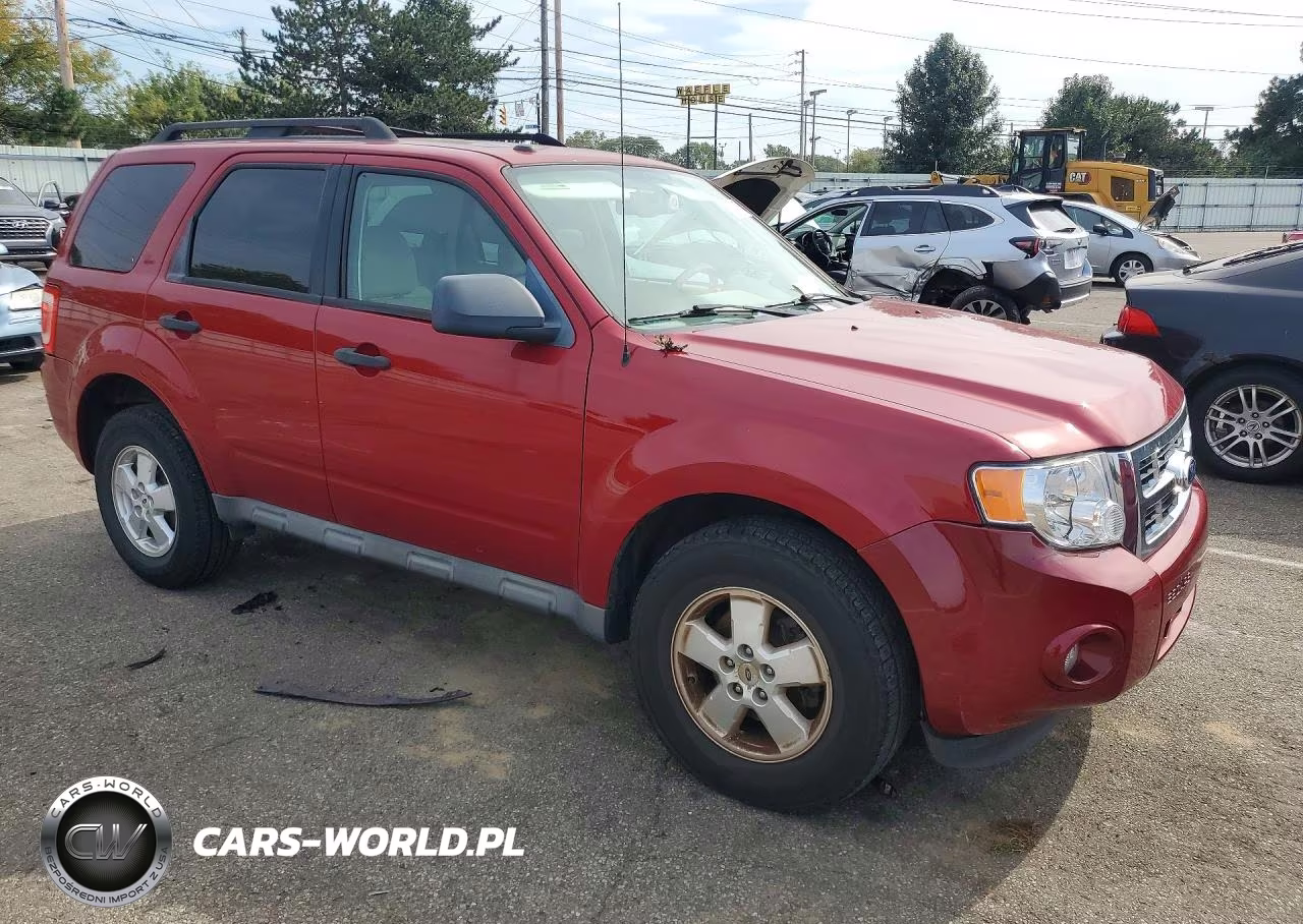 2010 Ford Escape Xlt VIN:1FMCU9D71AKC82700 - 4