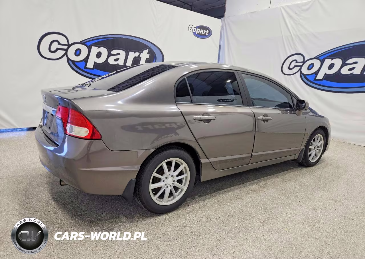 2010 Honda Civic Lx VIN:19XFA1F58AE061718 - 3