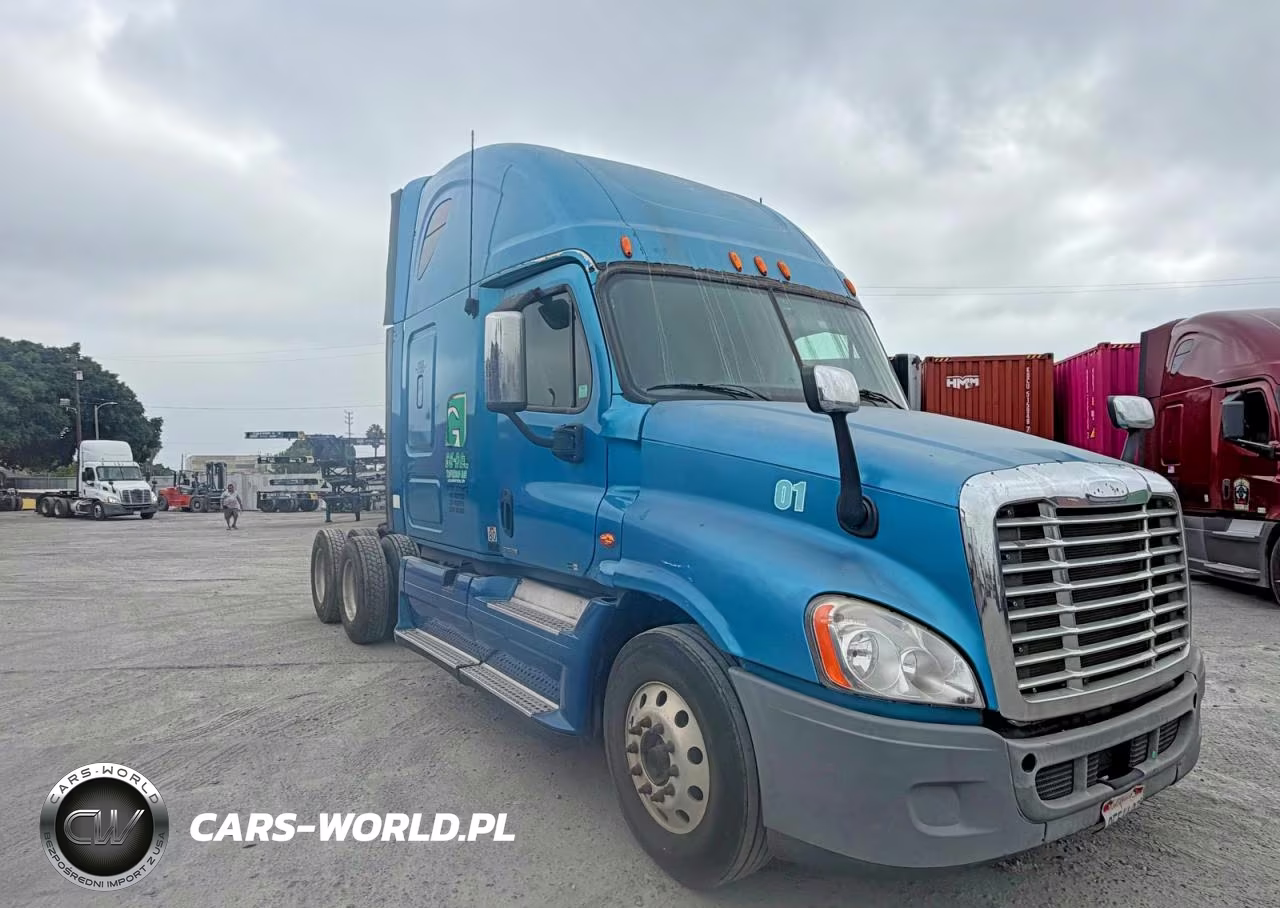 2012 Freightliner Cascadia Semi Truck