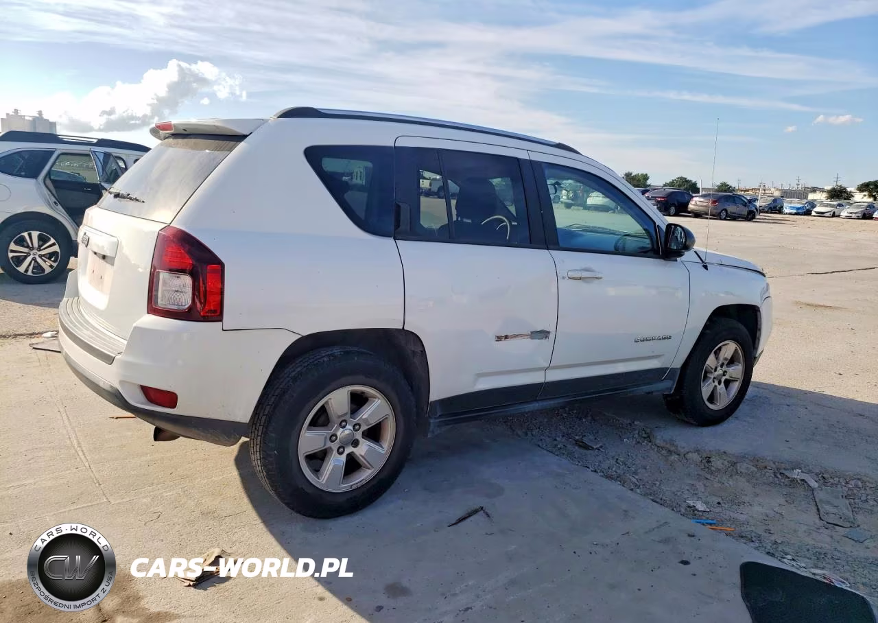 2014 Jeep Compass Sport VIN:1C4NJCBAXED829572 - 3