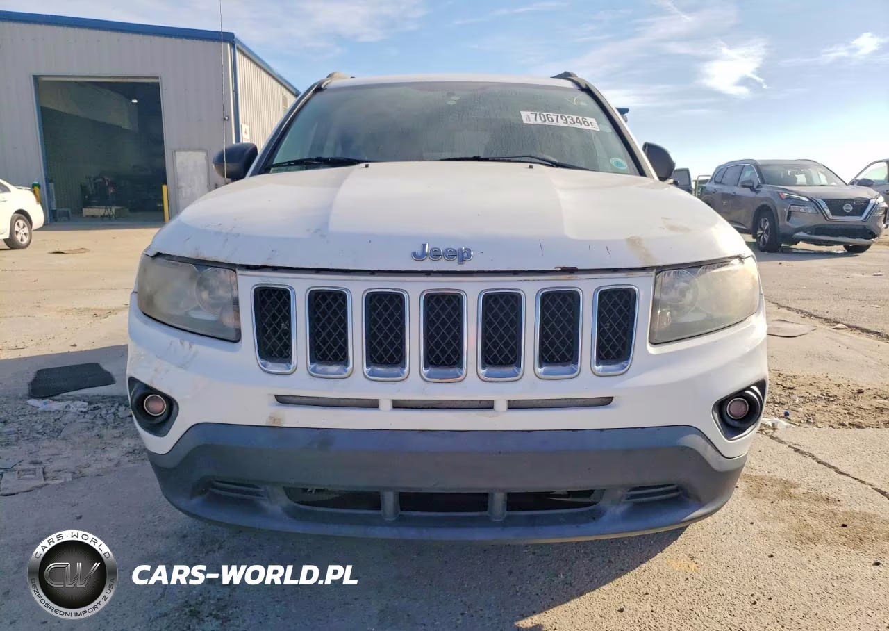 2014 Jeep Compass Sport VIN:1C4NJCBAXED829572 - 5