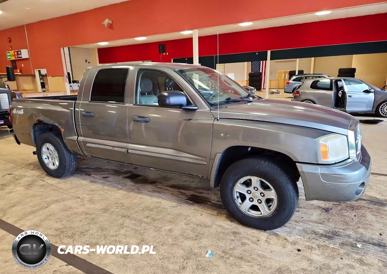 2005 Dodge Dakota Quad Slt VIN:1D7HW48N75S178417 - 4