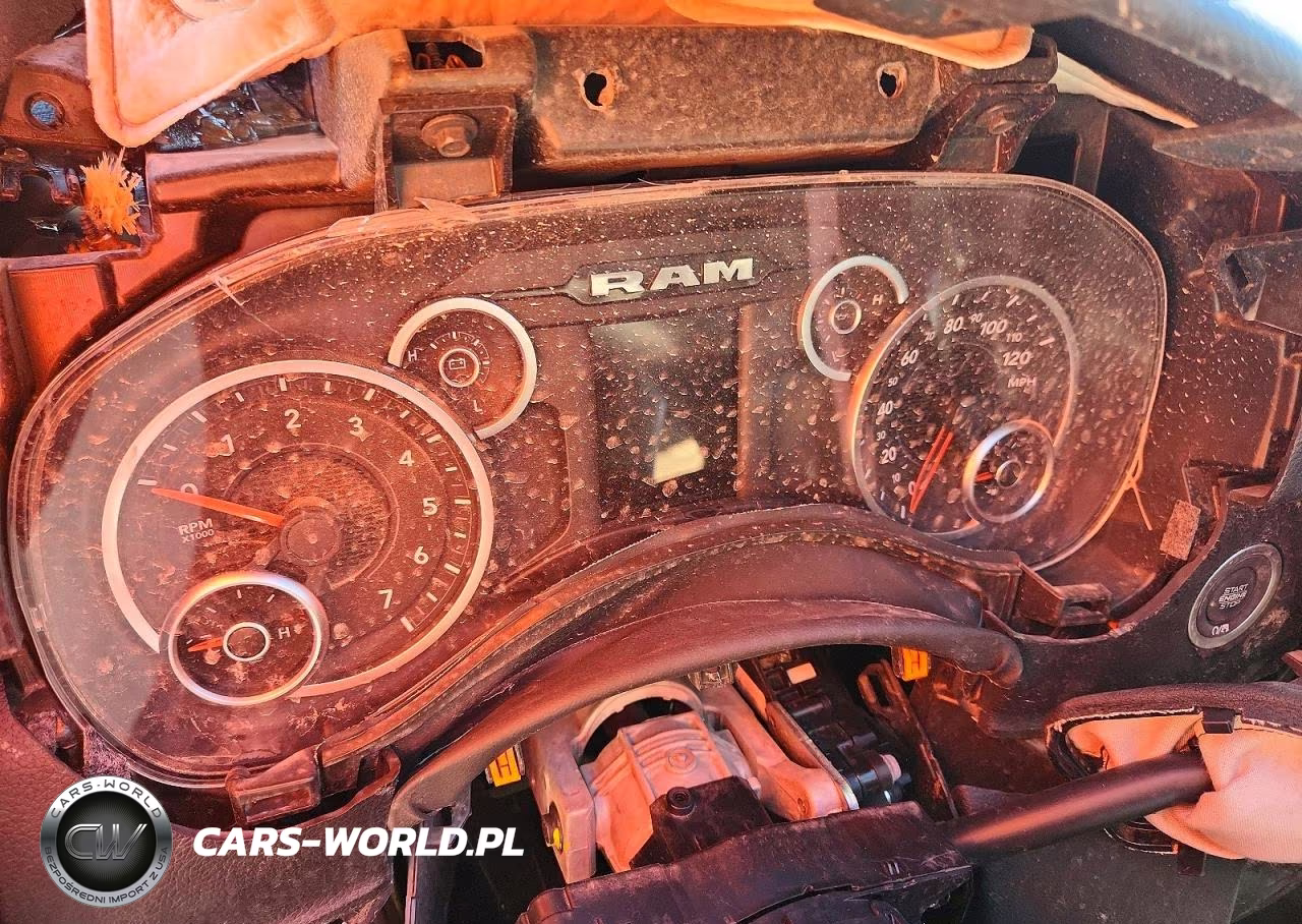 2026 Ram 2500 Big Horn VIN:3C6UR5DJ2TG259426 - 9