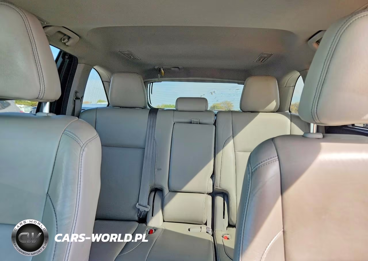 2018 Toyota Highlander Xle VIN:5TDJZRFH6JS526529 - 10
