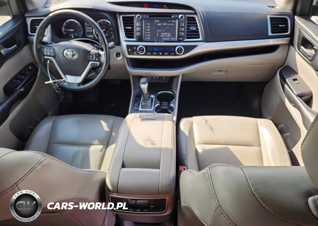 2018 Toyota Highlander Xle VIN:5TDJZRFH6JS526529 - 8