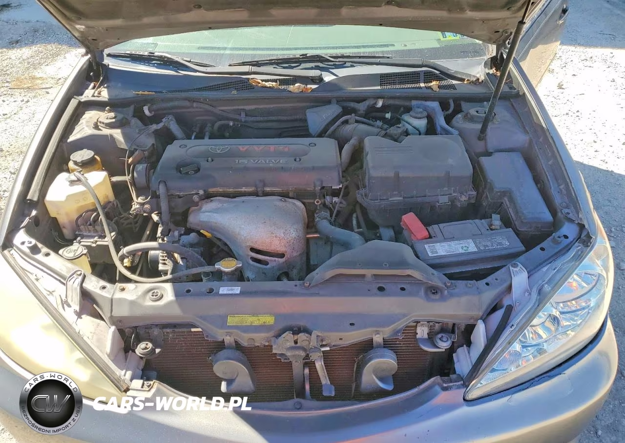 2005 Toyota Camry Le VIN:4T1BE32K15U637954 - 11